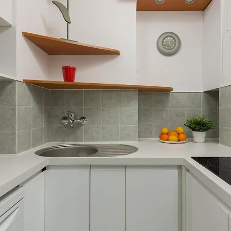 Charming Ludna By Renters Apartman *